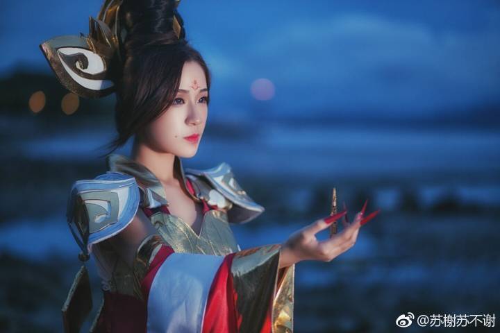 Cosplay福利/性感美女扮演王者荣耀武则天Cosplay古风图片