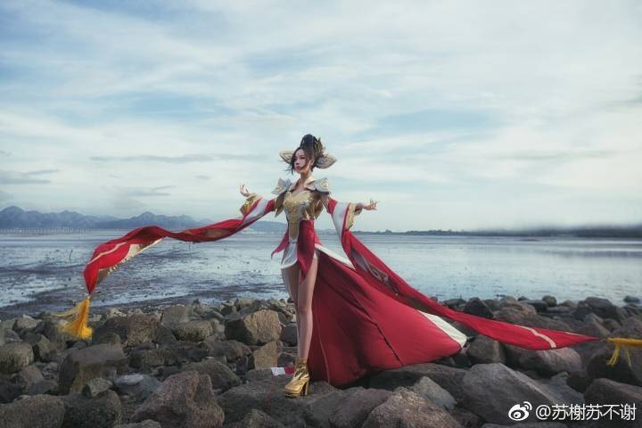 Cosplay福利/性感美女扮演王者荣耀武则天Cosplay古风图片