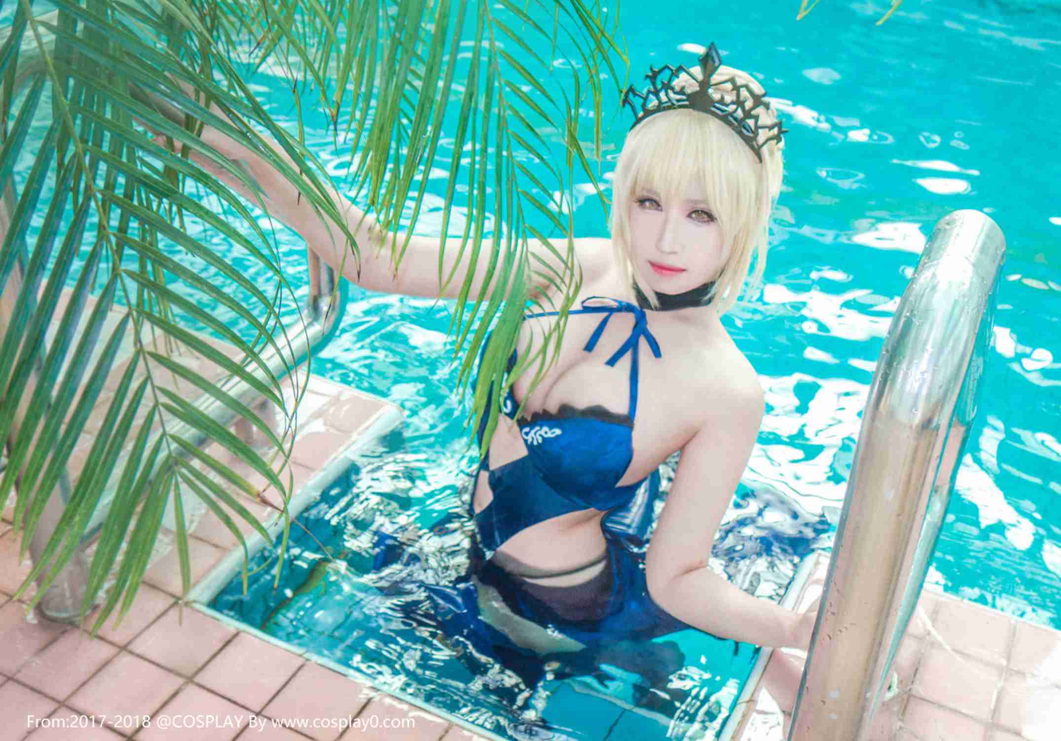 Cosplay福利/巨乳美女亚瑟王saber水着泳装无下限Cosplay福利