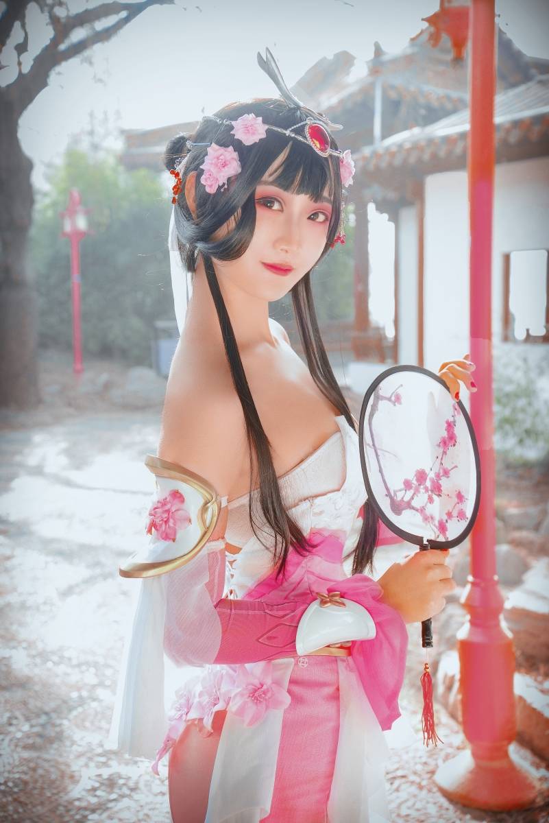 Cosplay福利/王者荣耀白丝美女Cosplay游园惊梦甄姬古风图片