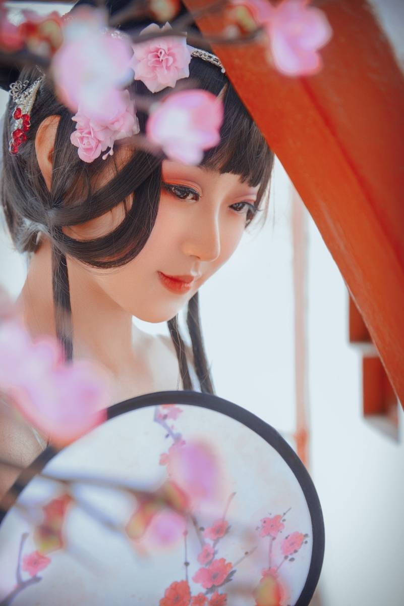 Cosplay福利/王者荣耀白丝美女Cosplay游园惊梦甄姬古风图片