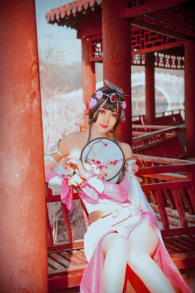 Cosplay福利/王者荣耀白丝美女Cosplay游园惊梦甄姬古风图片