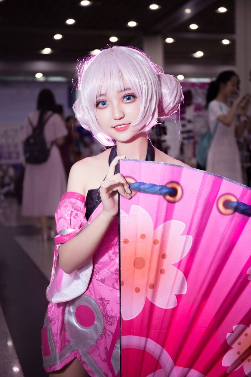 Cosplay福利/漫展萌妹子Cosplay王者荣耀女英雄小乔萝莉图片