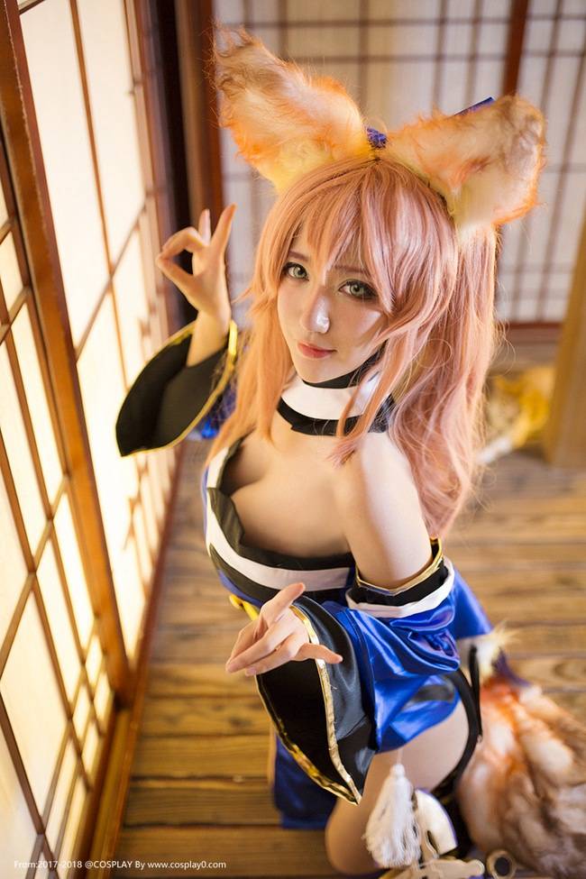 Cosplay福利/巨乳美女FATE玉藻前丝袜美腿诱惑足控Cosplay福利