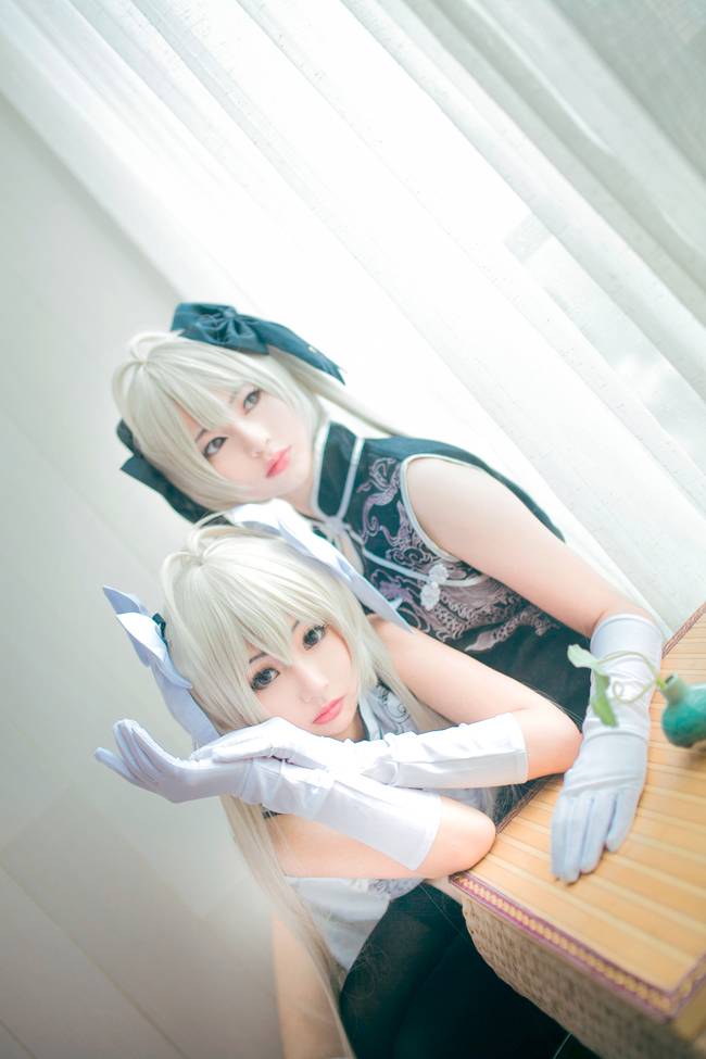 Cosplay福利/姐妹花春日野穹白丝黑丝诱惑写真套图福利Cosplay番号