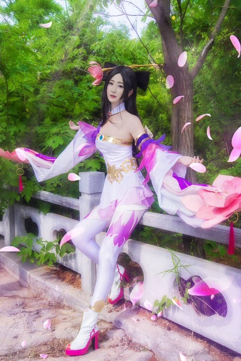 Cosplay福利/清纯美女Cosplay王者荣舞姬貂蝉白丝福利图片