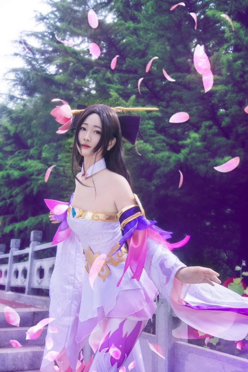 Cosplay福利/清纯美女Cosplay王者荣舞姬貂蝉白丝福利图片