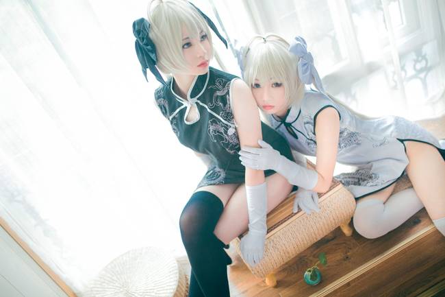 Cosplay福利/姐妹花春日野穹白丝黑丝诱惑写真套图福利Cosplay番号