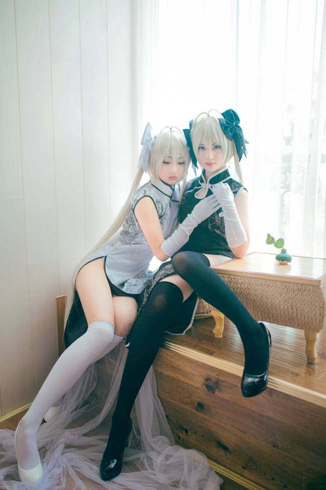 Cosplay福利/姐妹花春日野穹白丝黑丝诱惑写真套图福利Cosplay番号