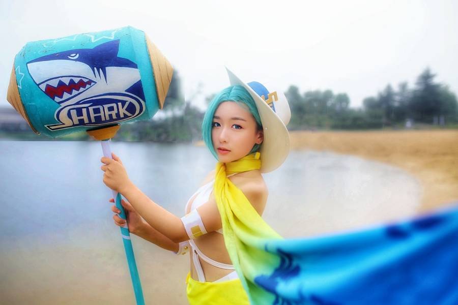 Cosplay福利/王者荣耀钟无艳海滩丽影比基尼美女Cosplay福利