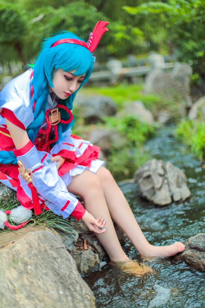 Cosplay福利/王者荣耀伊势巫女大乔裸足Cosplay美女福利图片