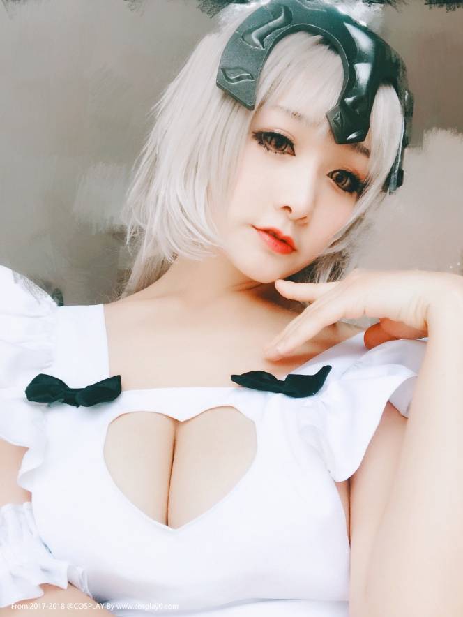 Cosplay福利/波霸巨乳美女贞德高清无圣光Cosplay福利写真图集