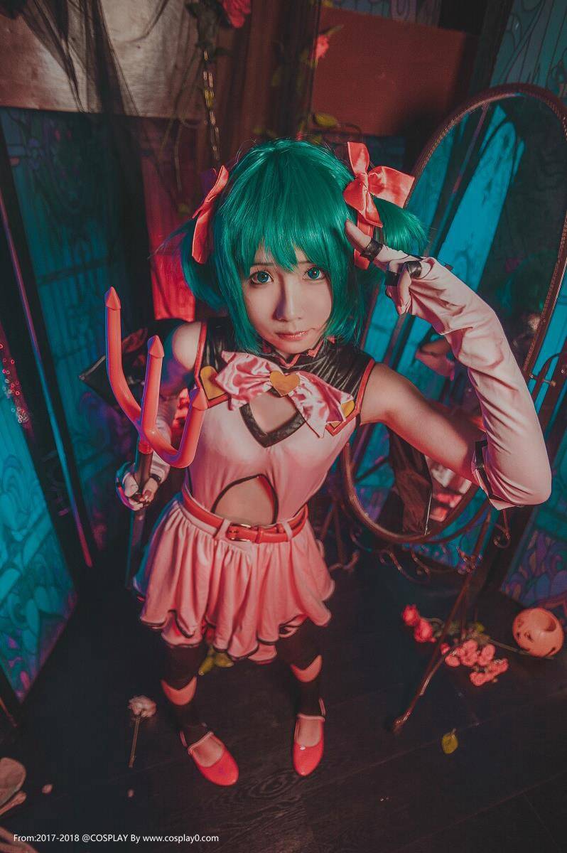Cosplay福利/绝对领域萝莉黑丝诱惑初音未来小恶魔Cosplay福利