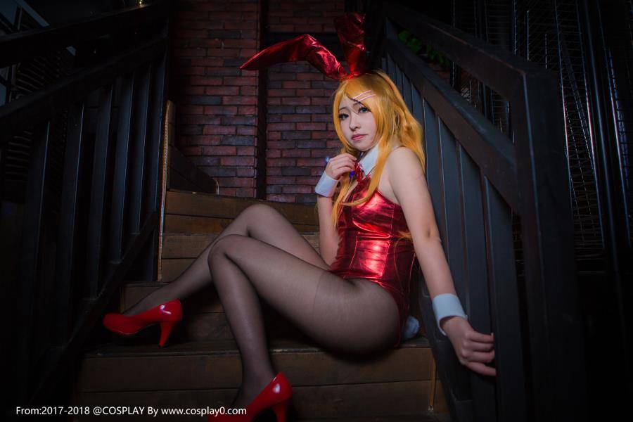 Cosplay福利/白金x五更琉璃高坂桐乃姐妹花兔女郎黑丝Cos福利