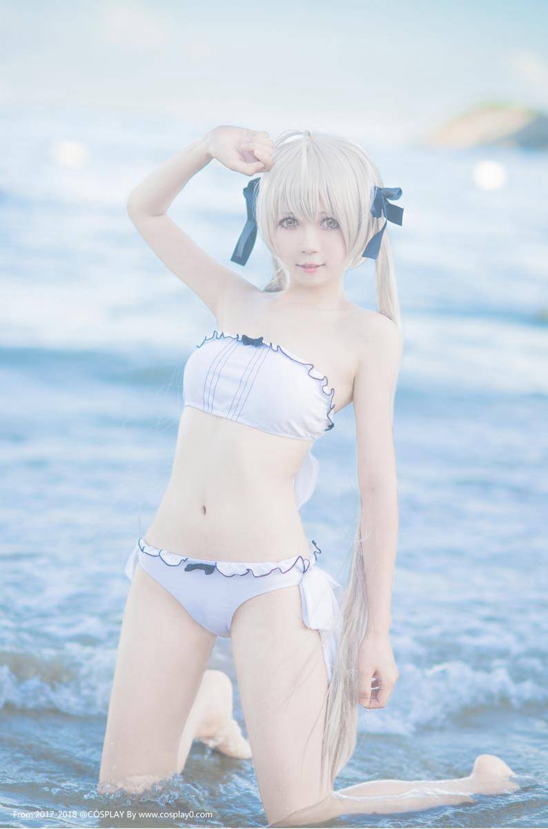 Cosplay福利/白金x半次元春日野穹胖次萝莉水着裸足Cospla福利