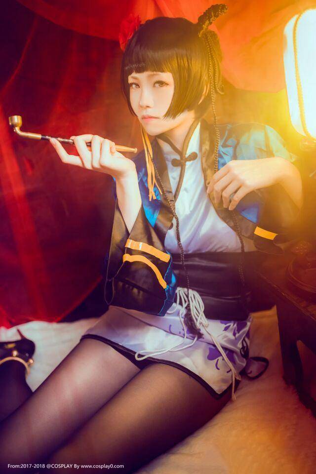 Cosplay福利/性感美女黑丝诱惑Cosplay黑执事蓝猫本子福利图片