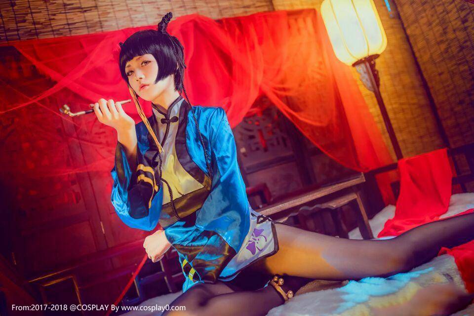 Cosplay福利/性感美女黑丝诱惑Cosplay黑执事蓝猫本子福利图片