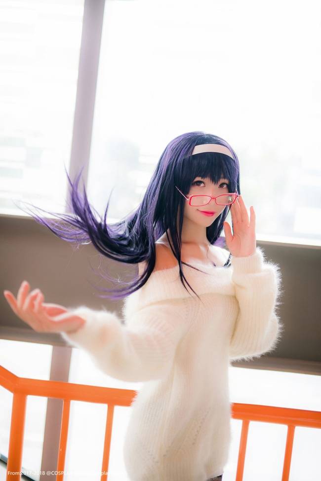 Cosplay福利/路人女主霞之丘诗羽黑丝诱惑无下限Cosplay福利图