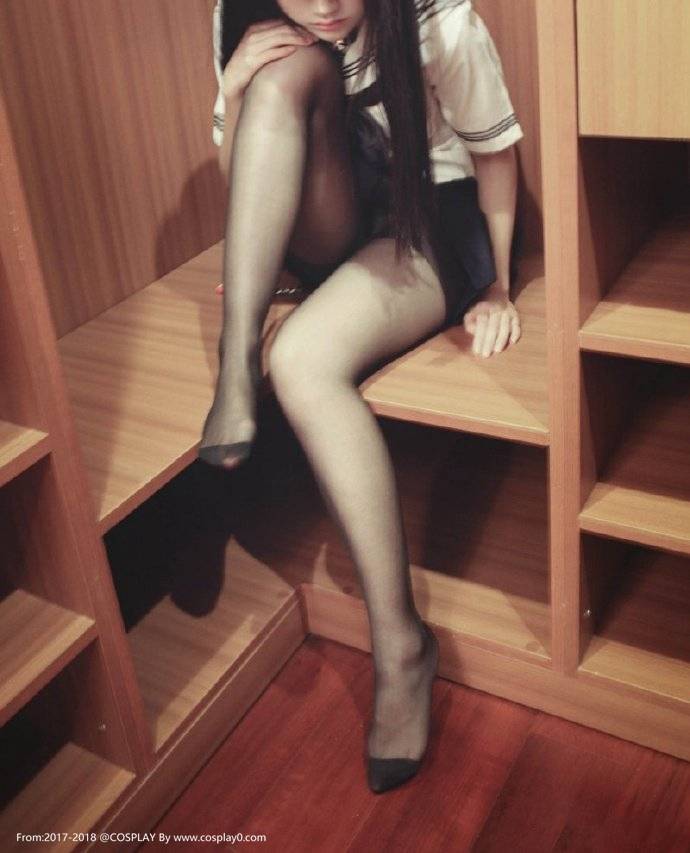 Cosplay福利/习呆呆黑丝美腿写真