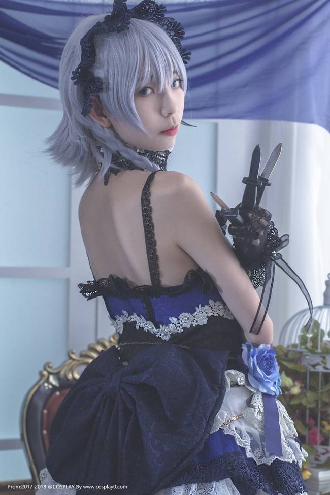 Cosplay福利/二次元美女Cosplay十六夜咲夜同人本子腿玩年福利