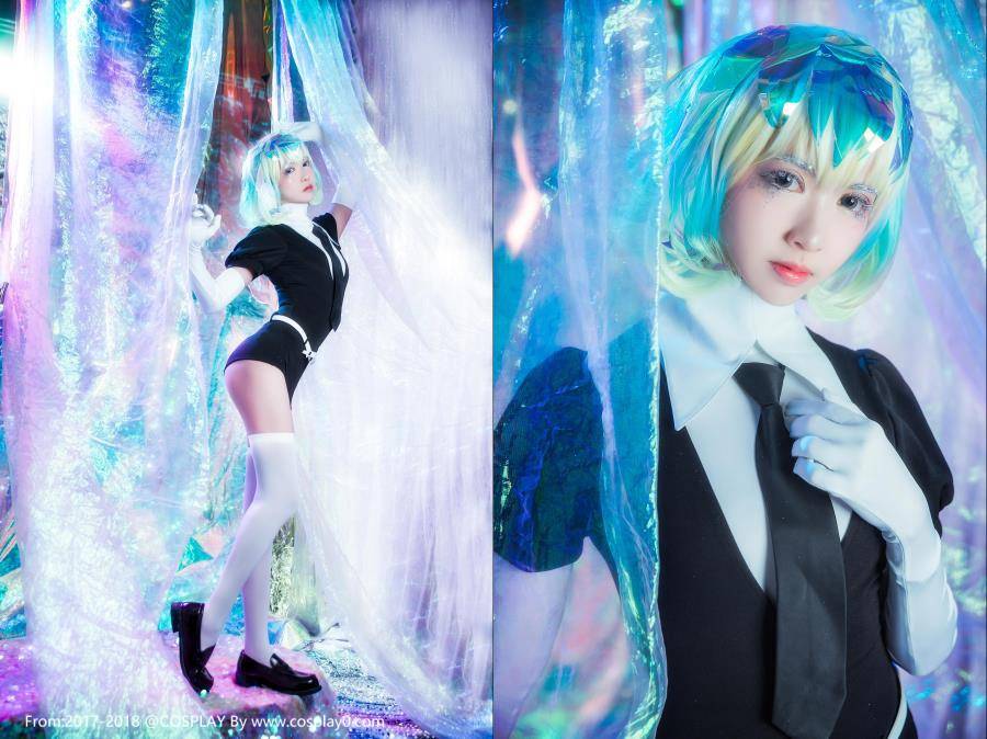 Cosplay福利/绝对领域鳗鱼霏儿宝石之国钻石白丝制服诱惑Cos福利