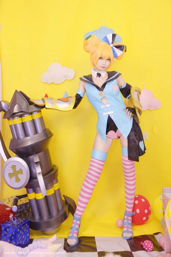 Cosplay福利/王者荣耀女英雄孙尚香萝莉胖次无下限Cosplay福利