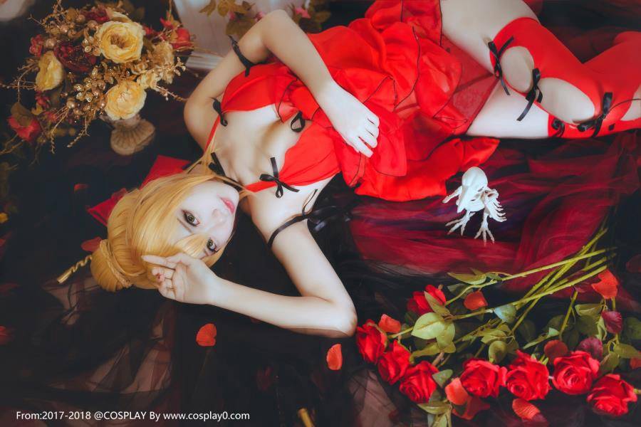 Cosplay福利/色气满满-黑川-尼禄·克劳狄乌斯内衣诱惑Cosplay福利图
