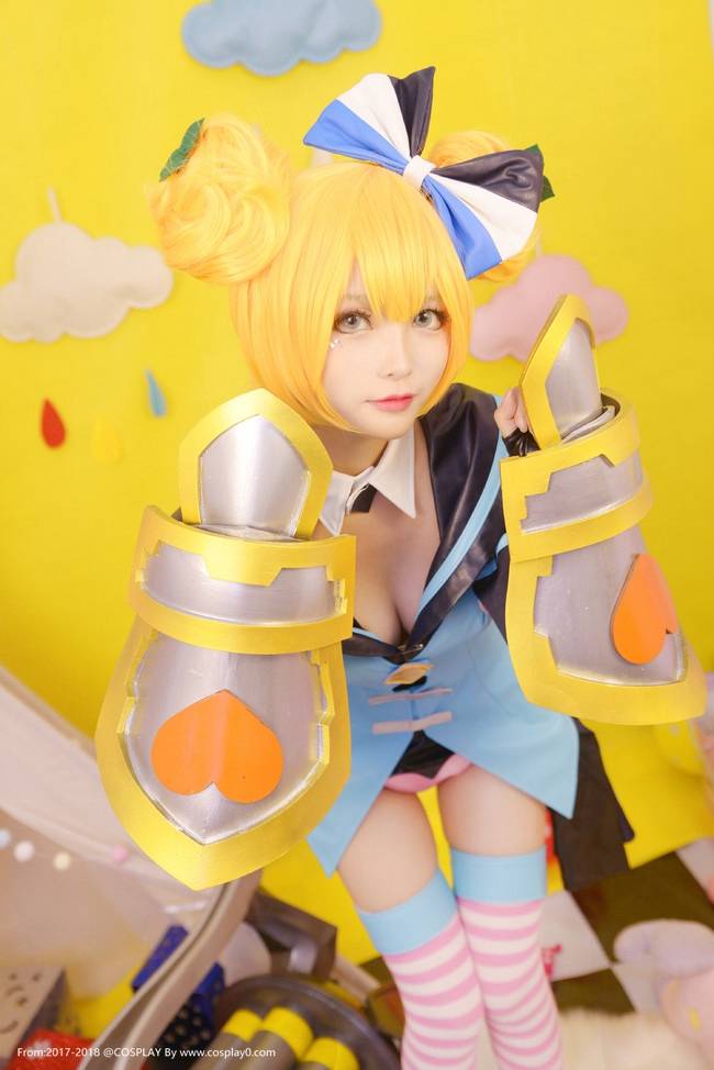 Cosplay福利/王者荣耀女英雄孙尚香萝莉胖次无下限Cosplay福利