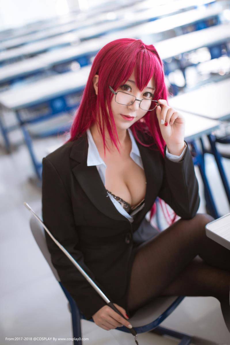 Cosplay福利/-黑川-斯卡哈黑丝美腿制服诱惑Cosplay福利番号