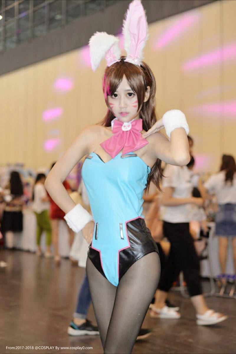 Cosplay福利/守望先锋御姐萌芽儿D.Va兔女郎黑丝美腿Cosplay福利