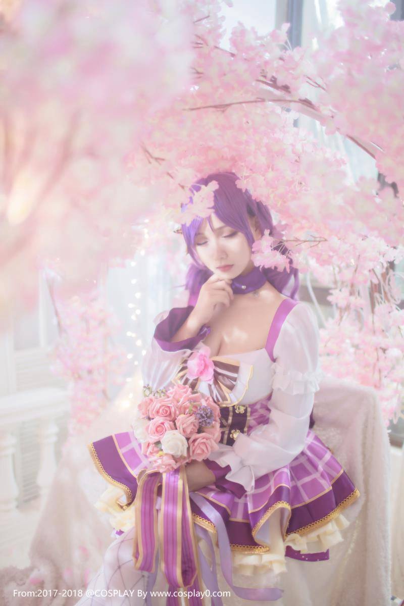 Cosplay福利/绝对领域双马尾白丝萝莉东条希Cosplay福利番号