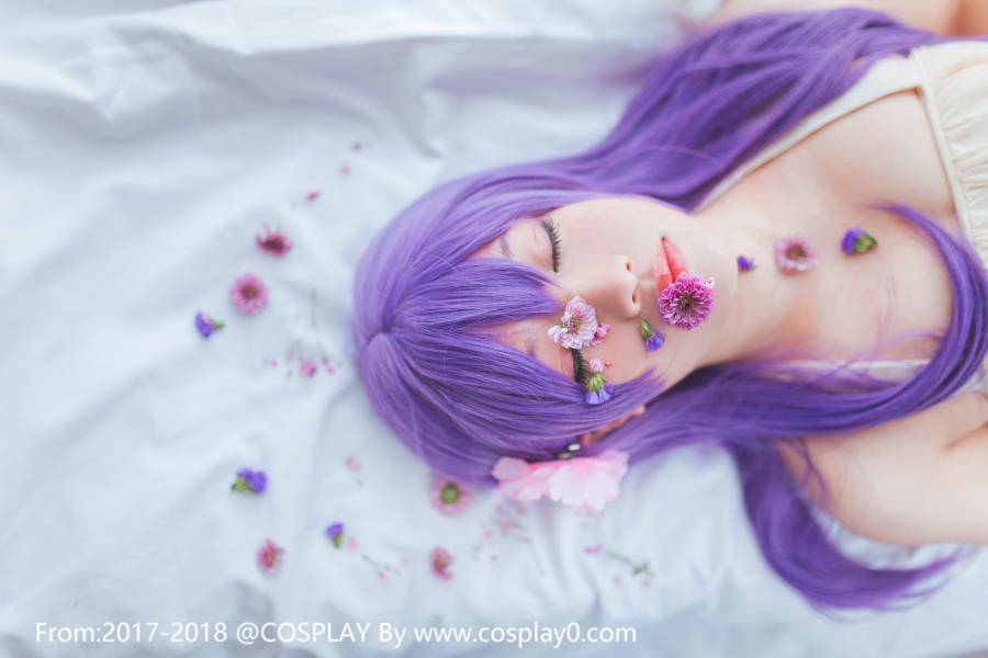 Cosplay福利/清纯美女Cosplay间桐樱萝莉裸足高清写真图片