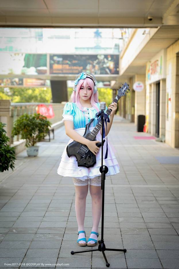 Cosplay福利/二次元美女超级索尼子蓝白打歌服Cosplay图片