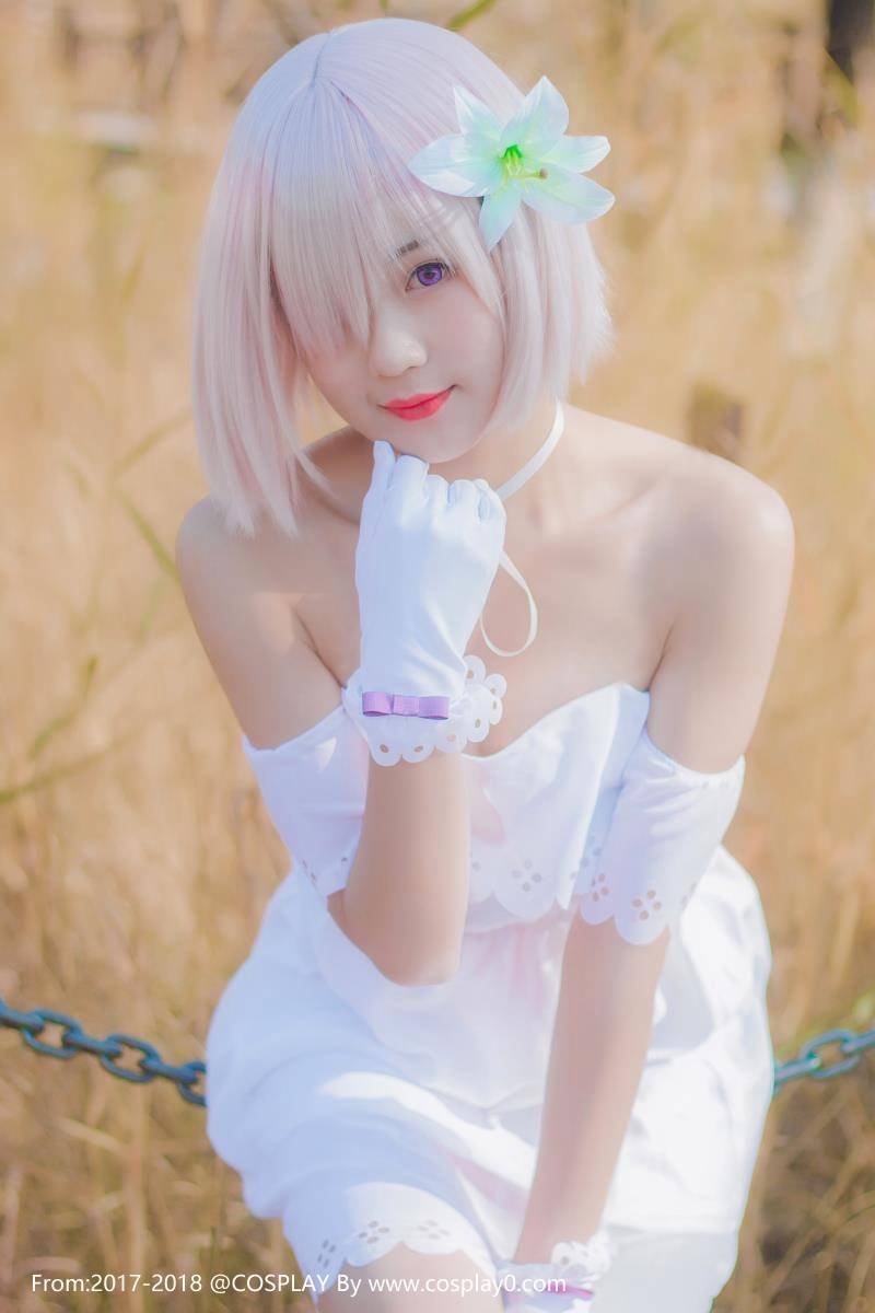 Cosplay福利/Fate盾娘玛修·基列莱特Cosplay萝莉本子图片