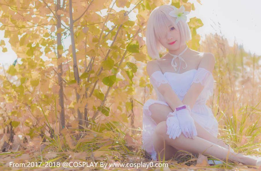 Cosplay福利/Fate盾娘玛修·基列莱特Cosplay萝莉本子图片