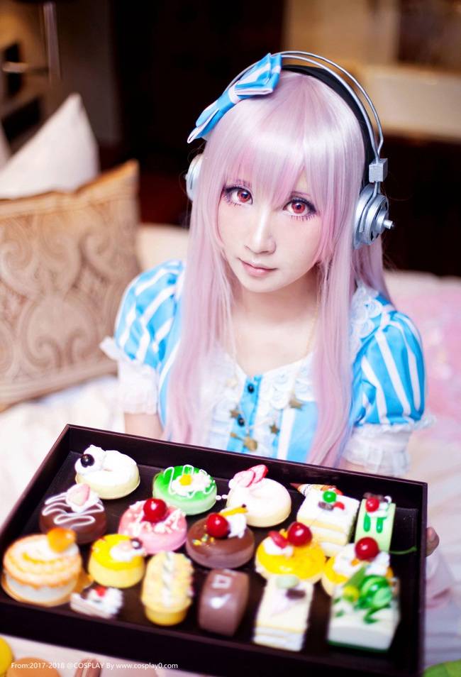 Cosplay福利/蓝白打歌服巨乳超级索尼子白丝萝莉Cosplay番号