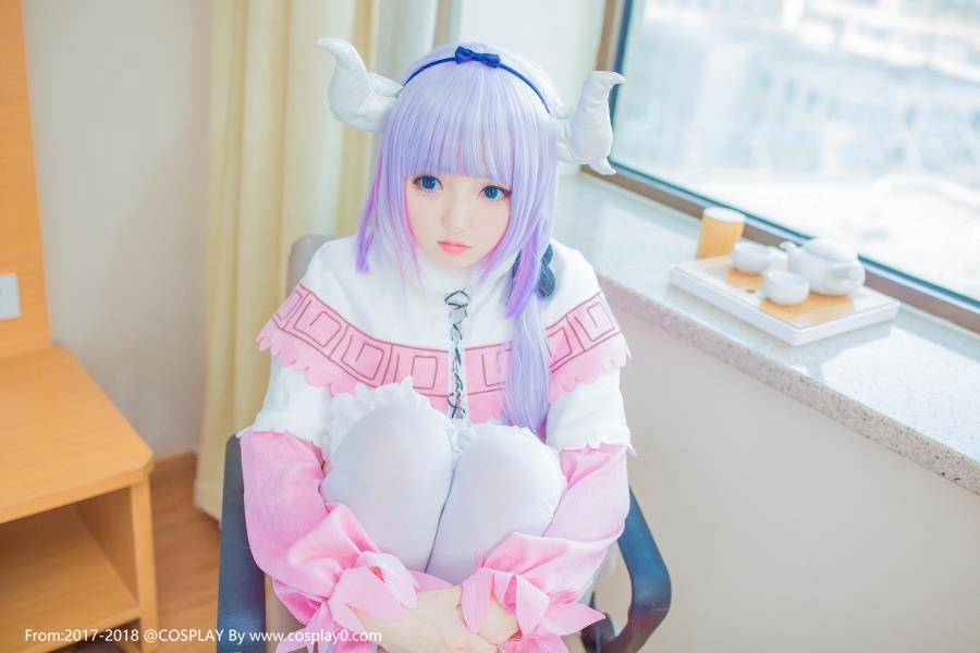 Cosplay福利/小林家的龙女仆康娜卡姆依白丝萝莉Cosplay图片