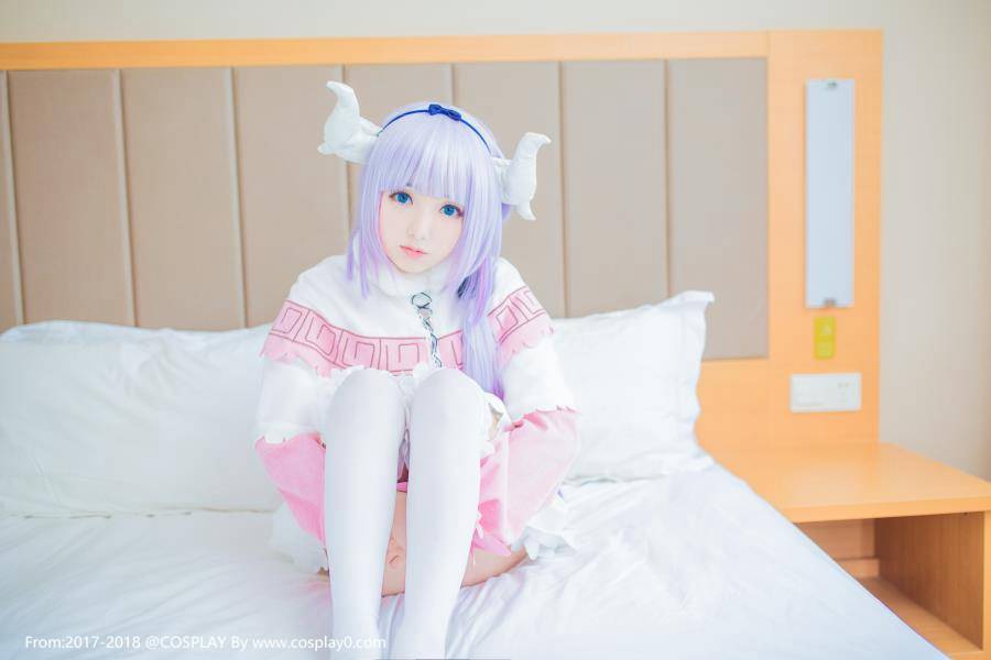 Cosplay福利/小林家的龙女仆康娜卡姆依白丝萝莉Cosplay图片