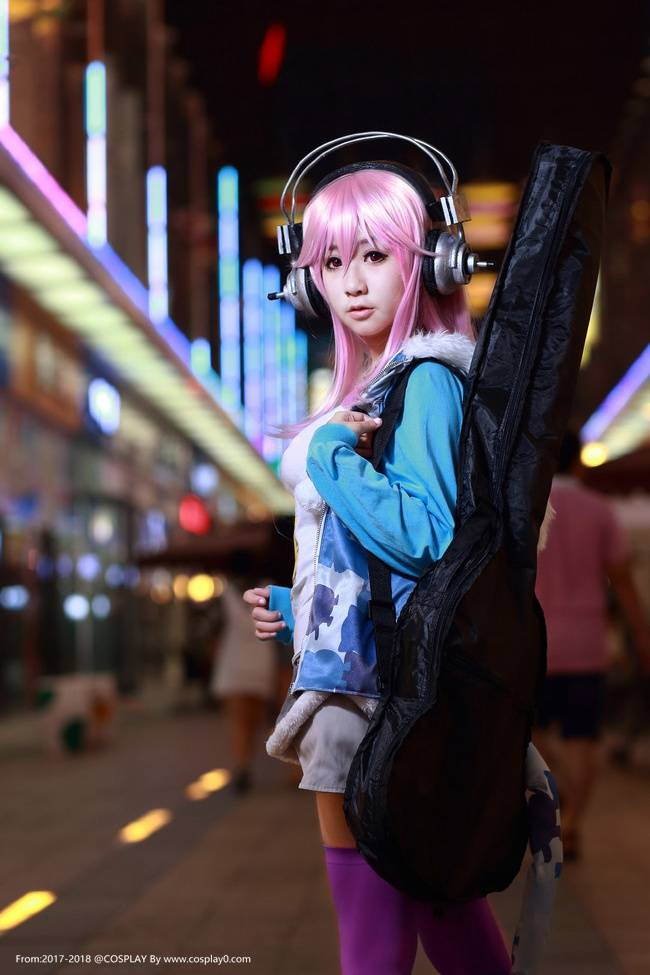 Cosplay福利/偶像歌手超级索尼子萝莉丝袜Cosplay美女写真