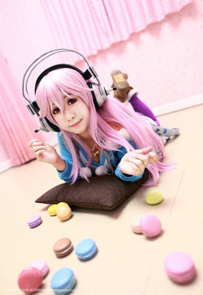 Cosplay福利/偶像歌手超级索尼子萝莉丝袜Cosplay美女写真