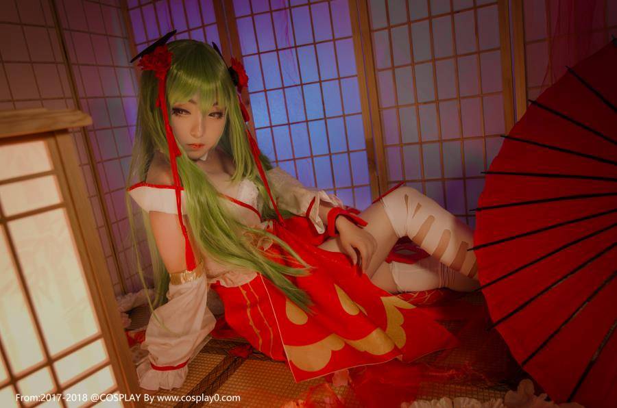 Cosplay福利/反叛的鲁路修c.c.白丝美女日系和服Cosplay图片