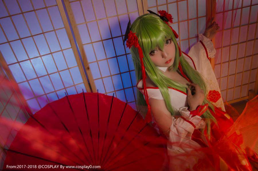 Cosplay福利/反叛的鲁路修c.c.白丝美女日系和服Cosplay图片