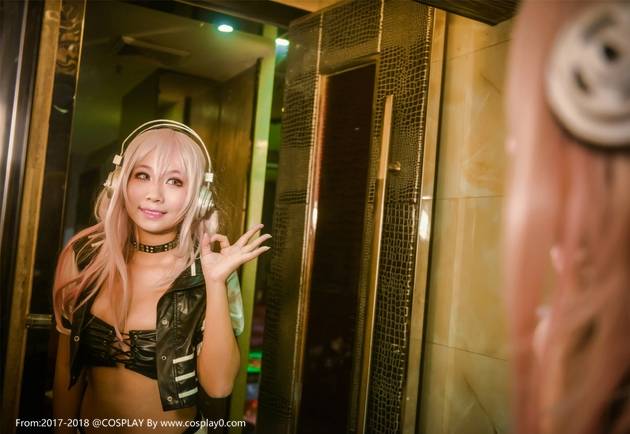 Cosplay福利/宅男女神超级索尼子黑丝美腿Cosplay写真图片