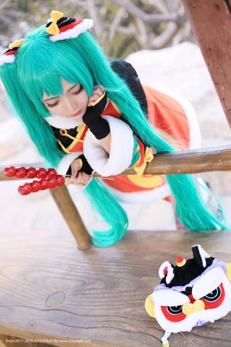 Cosplay福利/兽耳萝莉双马尾扮演VOCALOID初音未来Cos图片
