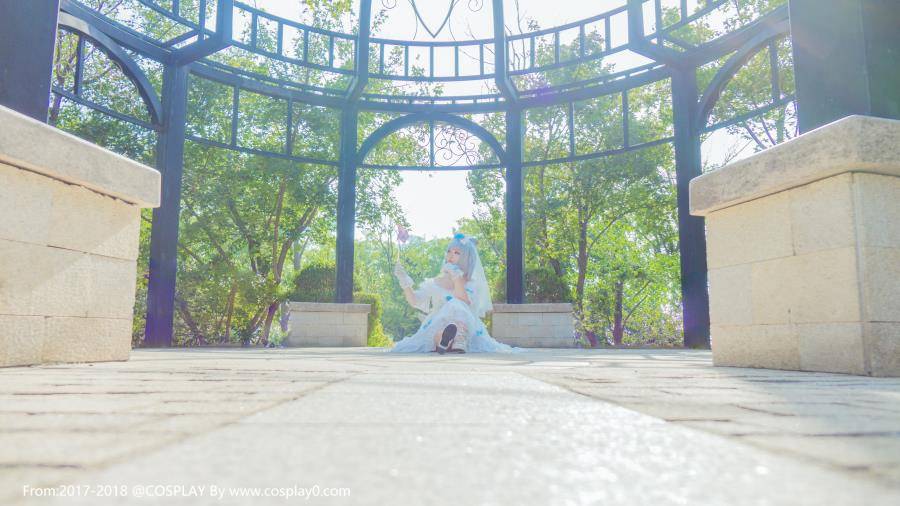 Cosplay福利/清纯美女VOCALOID洛天依花嫁Cosplay美图赏析