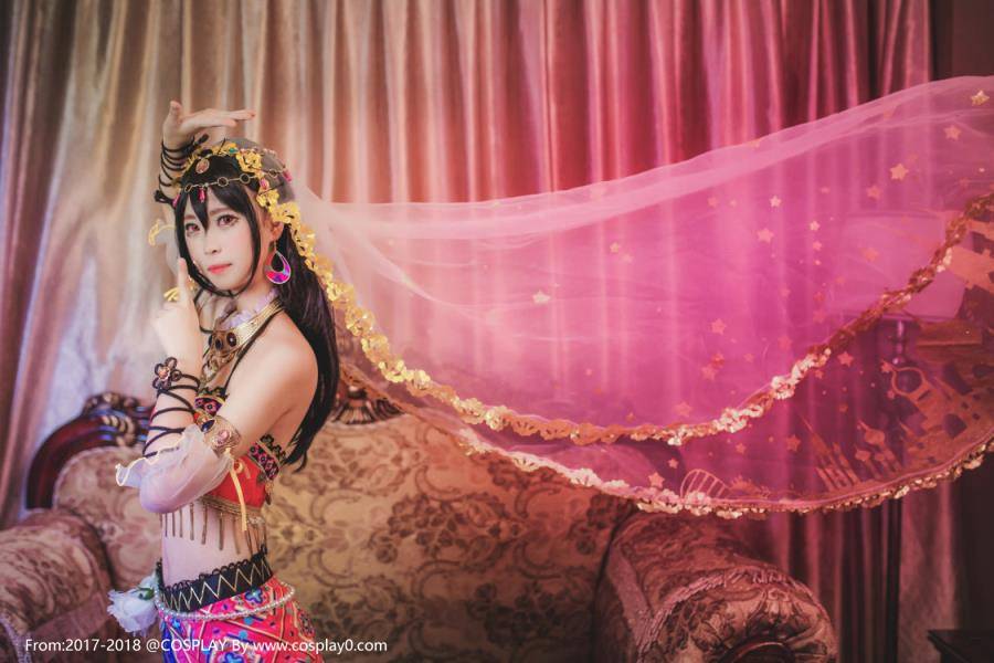 Cosplay福利/性感美女LoveLive!矢泽妮可舞娘觉醒Cosplay图片