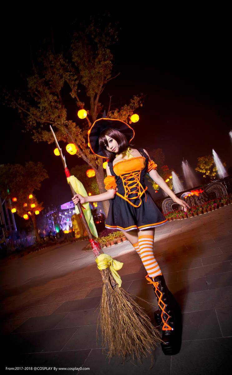 Cosplay福利/啾小妍SAMA英雄联盟豹女奈德丽万圣节Cosplay图片