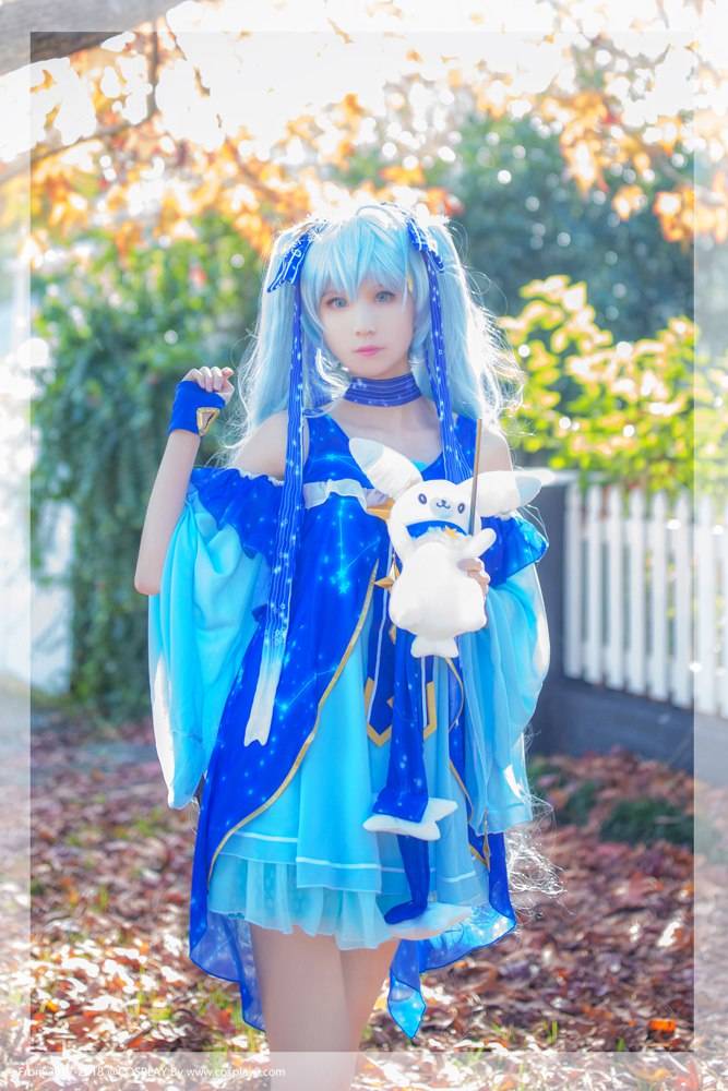 Cosplay福利/星与雪的公主雪MIKU初音未来Cosplay图片