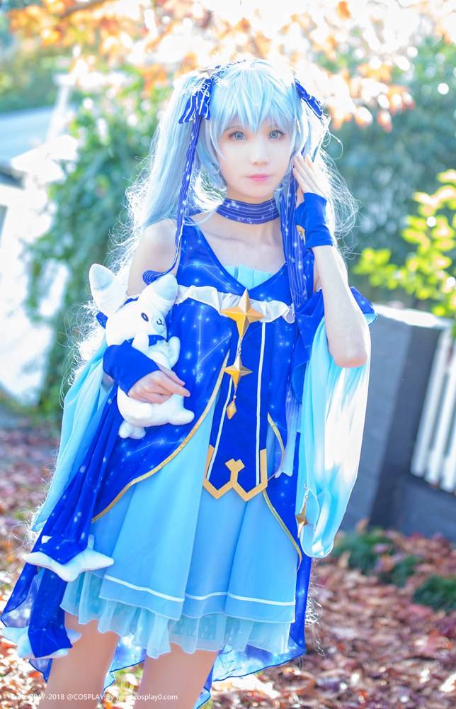 Cosplay福利/星与雪的公主雪MIKU初音未来Cosplay图片