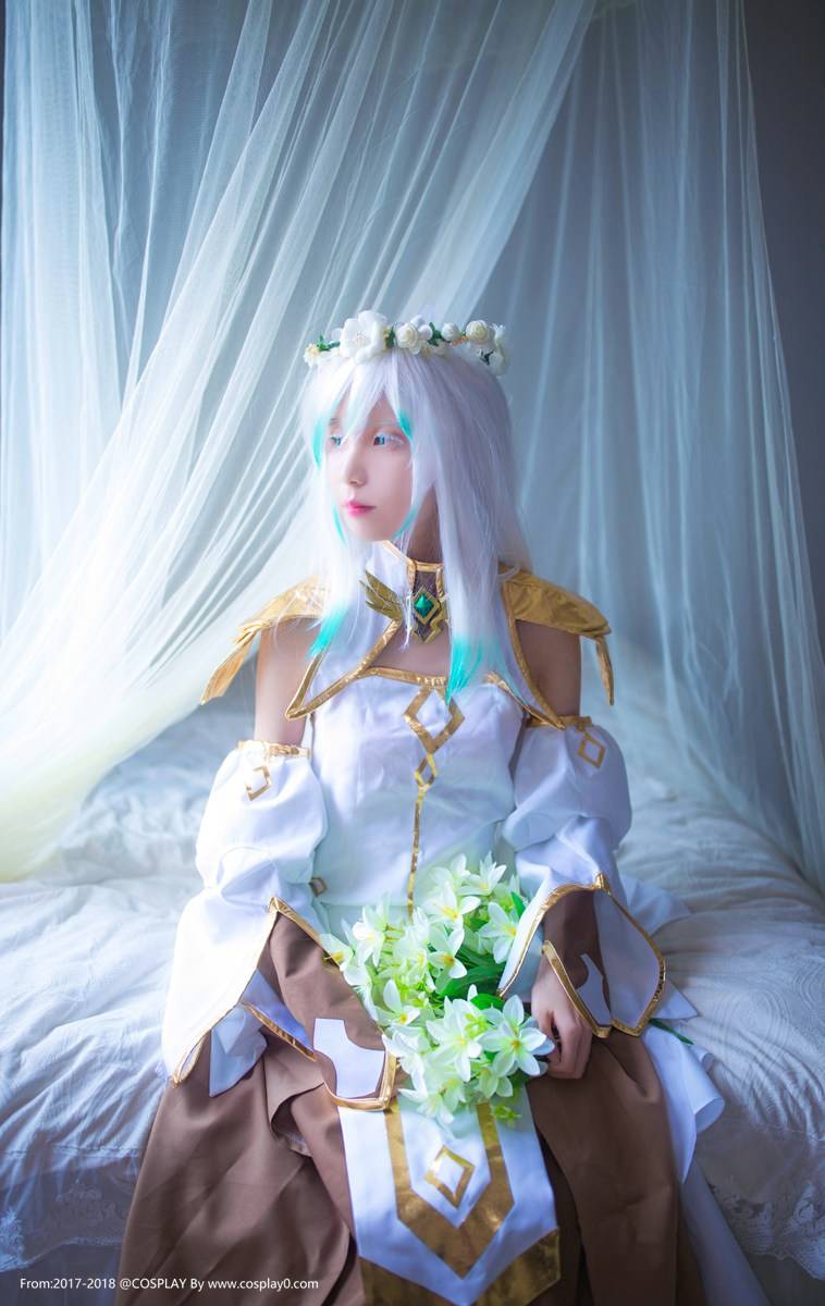 Cosplay福利/清纯美女扮演艾尔之光哈露尼娅Cosplay图片